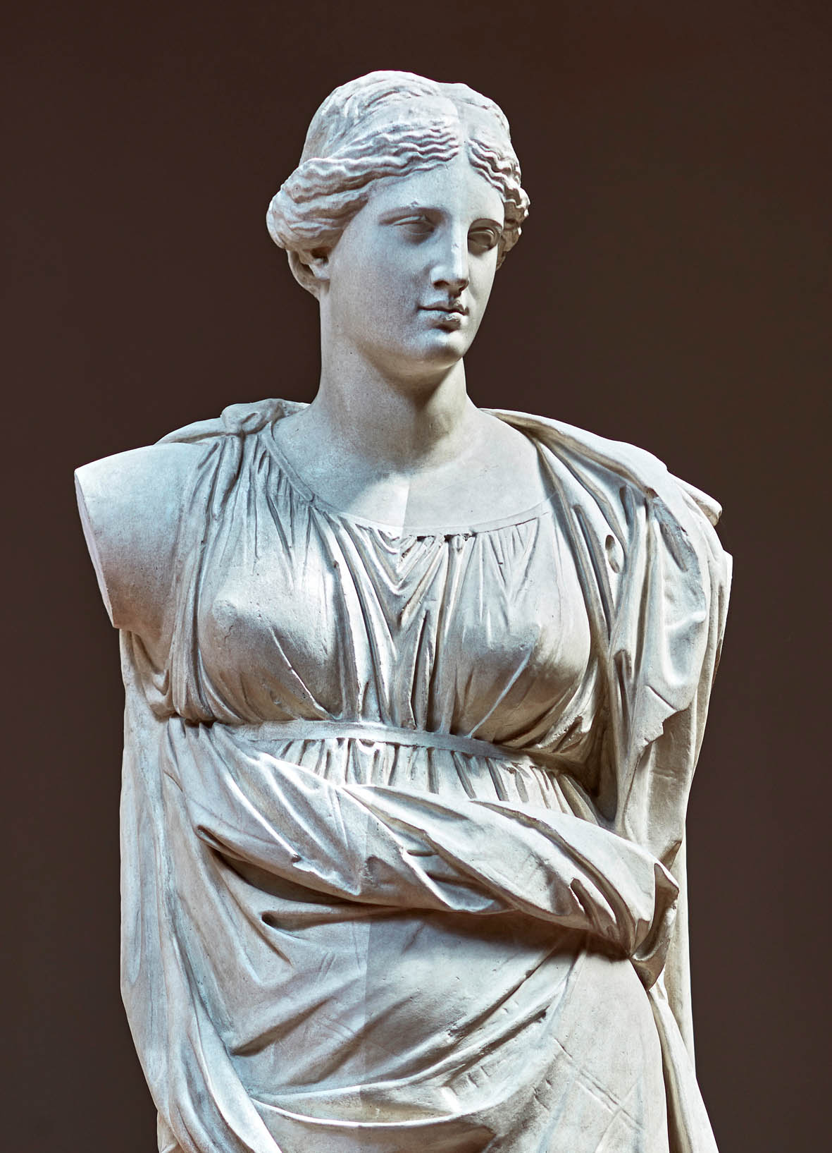 Oberkörper einer Frauenstatue